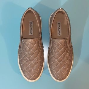 Taupe Steve Madden slip on shoes